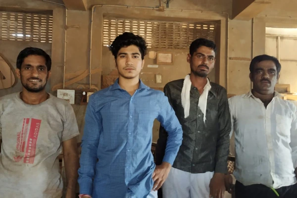 Lalit et son équipe